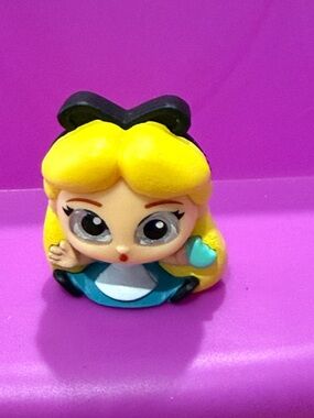 Disney Doorable Alice-Mini Doll Toy for Kids